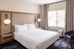 fairfield inn and suites west kelowna
