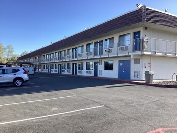 motel 6 reno nv livestock events center