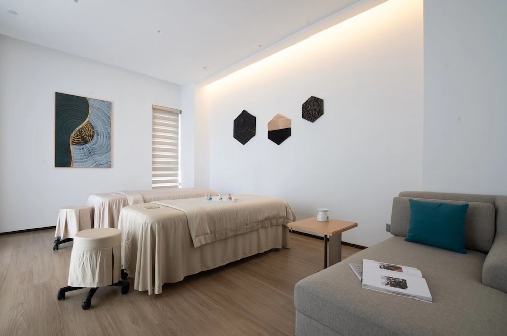 sanya junji seaview hotel