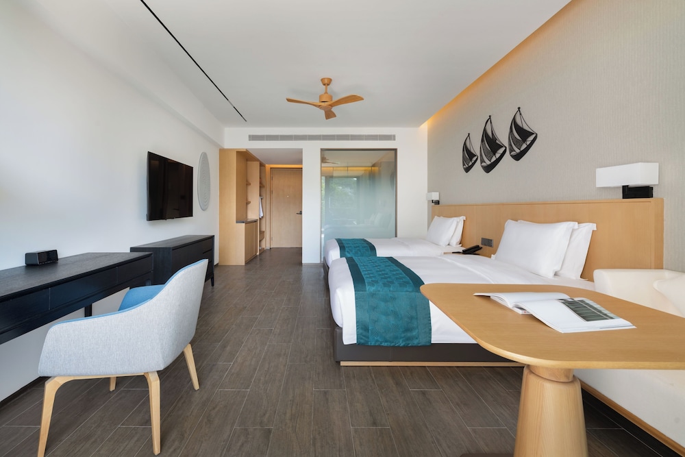sanya junji seaview hotel