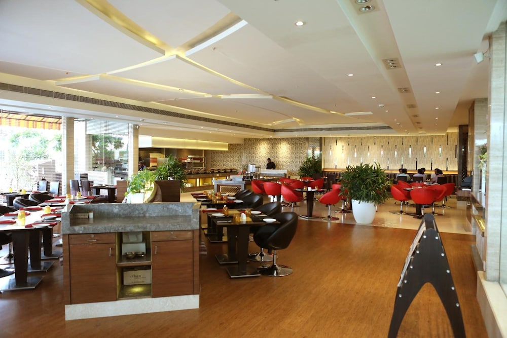 the landmark hotel