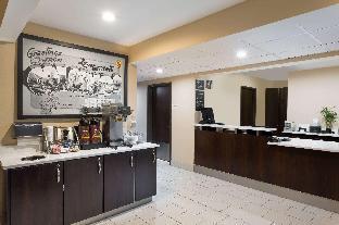 super 8 by wyndham longmont twin peaks