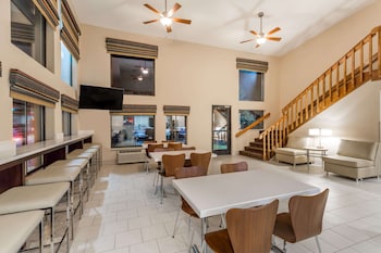 super 8 by wyndham longmont twin peaks