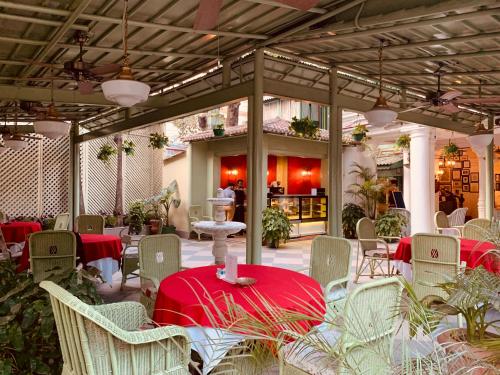 the elgin fairlawn kolkata