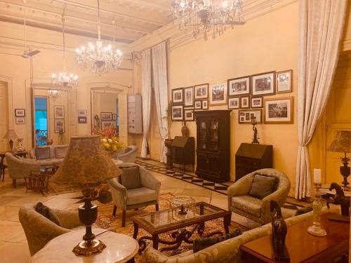 the elgin fairlawn kolkata