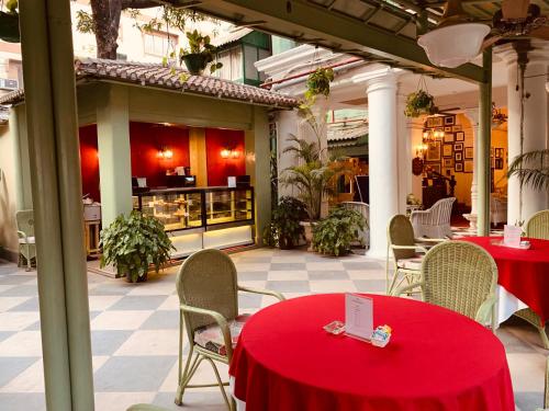 the elgin fairlawn kolkata