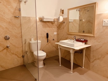 the elgin fairlawn kolkata