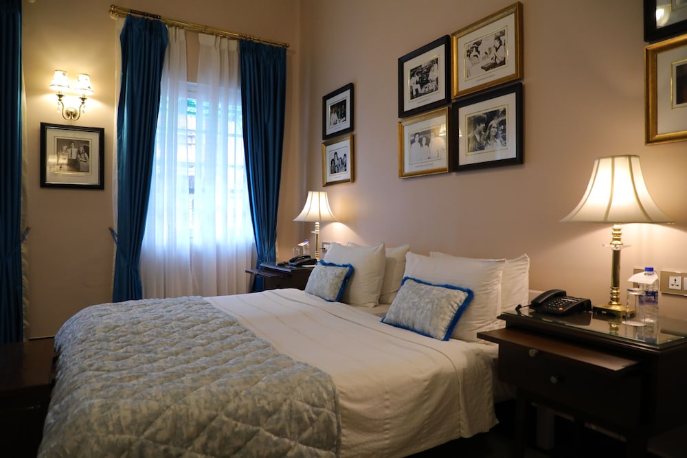 the elgin fairlawn kolkata