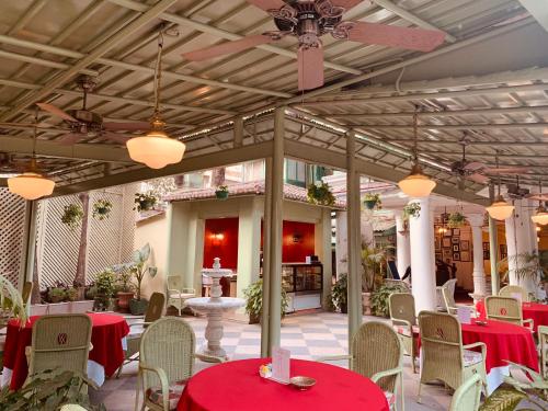 the elgin fairlawn kolkata