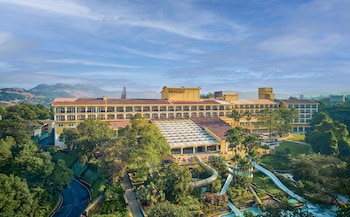 fariyas resort lonavala