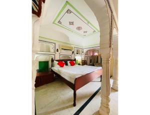 singhasan haveli mandawa