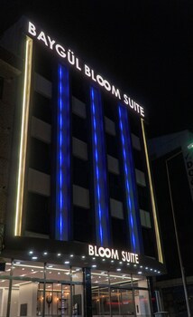 bloom suite hotel