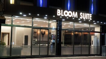bloom suite hotel