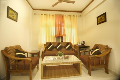 hotel sheetal regency