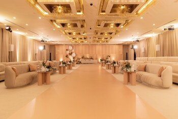 holiday inn suites kuwait salmiya