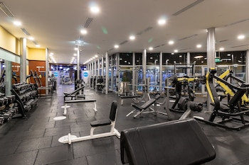 holiday inn suites kuwait salmiya