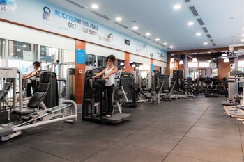 holiday inn suites kuwait salmiya