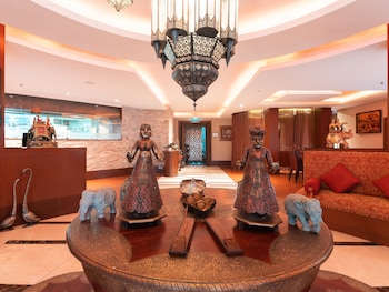 holiday inn suites kuwait salmiya