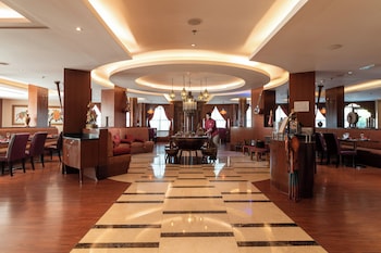 holiday inn suites kuwait salmiya