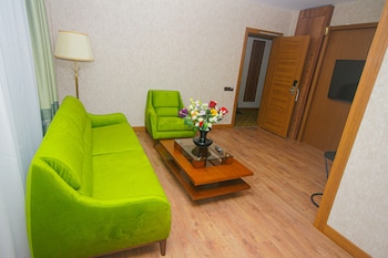 united hotel international