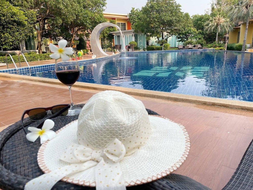 bangkok grand resort