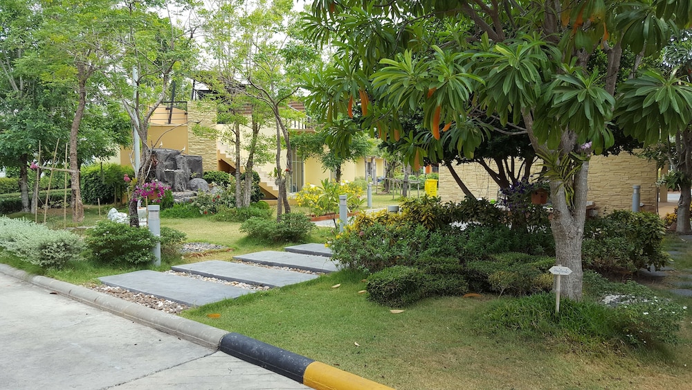 bangkok grand resort