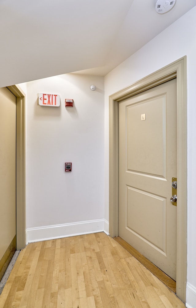 grand center apartments