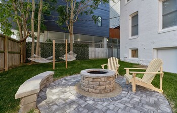 grand center apartments