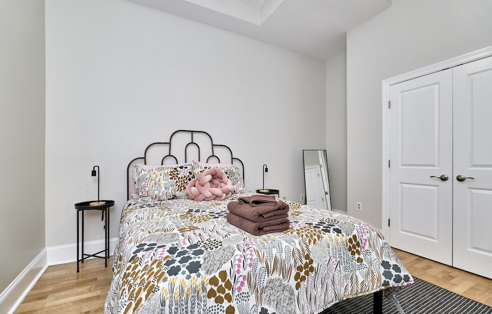 grand center apartments