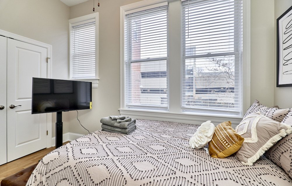 grand center apartments