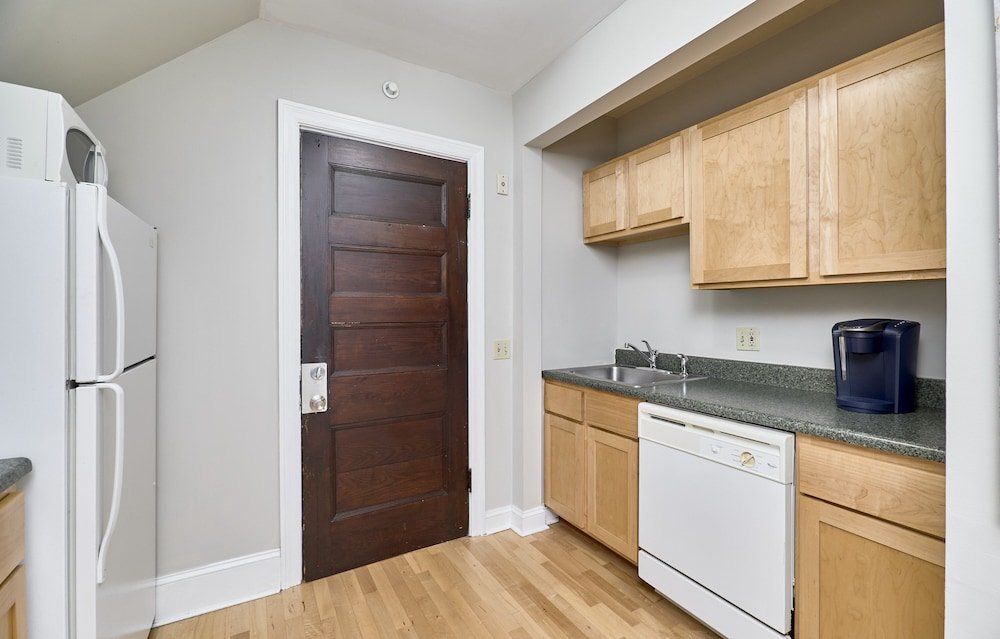 grand center apartments