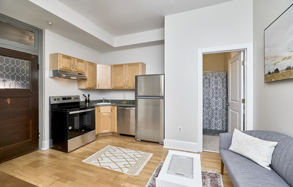 grand center apartments