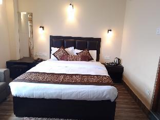Hotel Shanti Palace,Near Royal Plaza Upper Siyari Gangtok Sikkim, Gangtok, Sikkim ( 737101 ),3 star