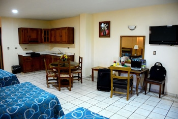 hotel las fuentes