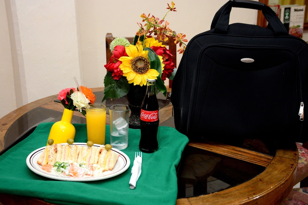 hotel las fuentes