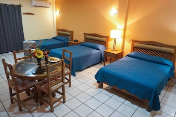 hotel las fuentes