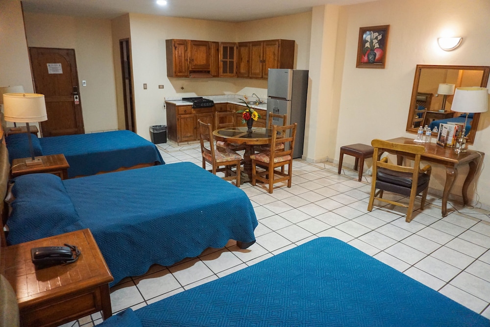 hotel las fuentes