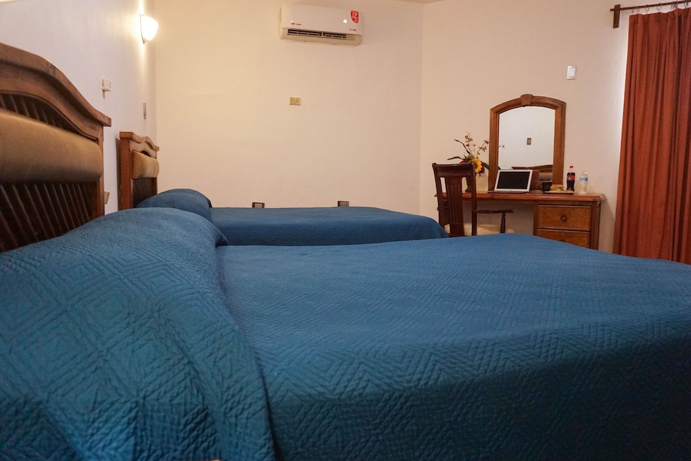 hotel las fuentes