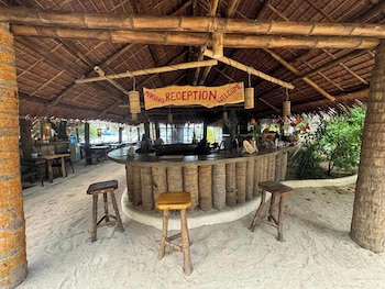 pili beach resort agmanic
