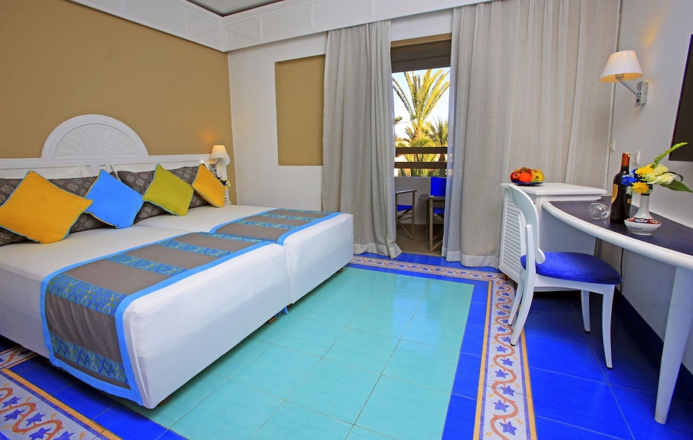 les dunes dor resort