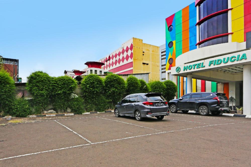 townhouse oak hotel fiducia serpong