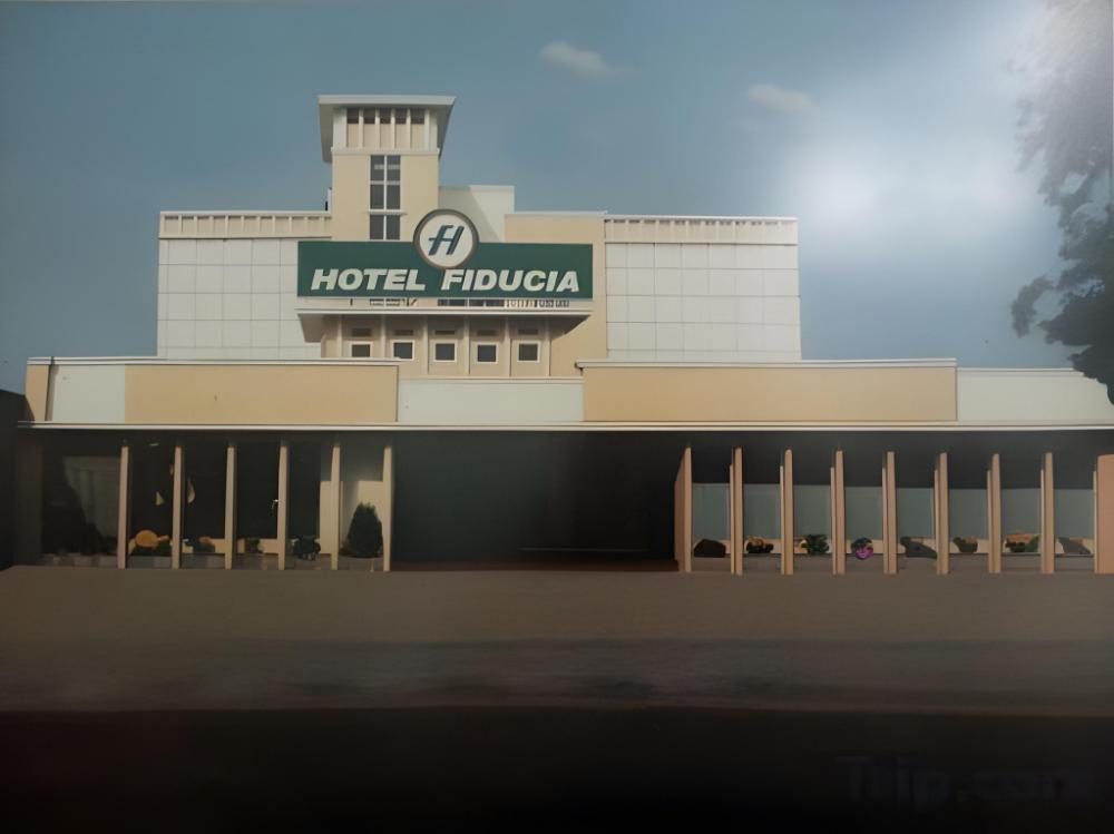 townhouse oak hotel fiducia serpong