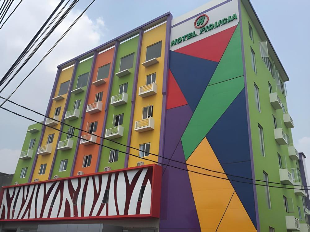 townhouse oak hotel fiducia serpong