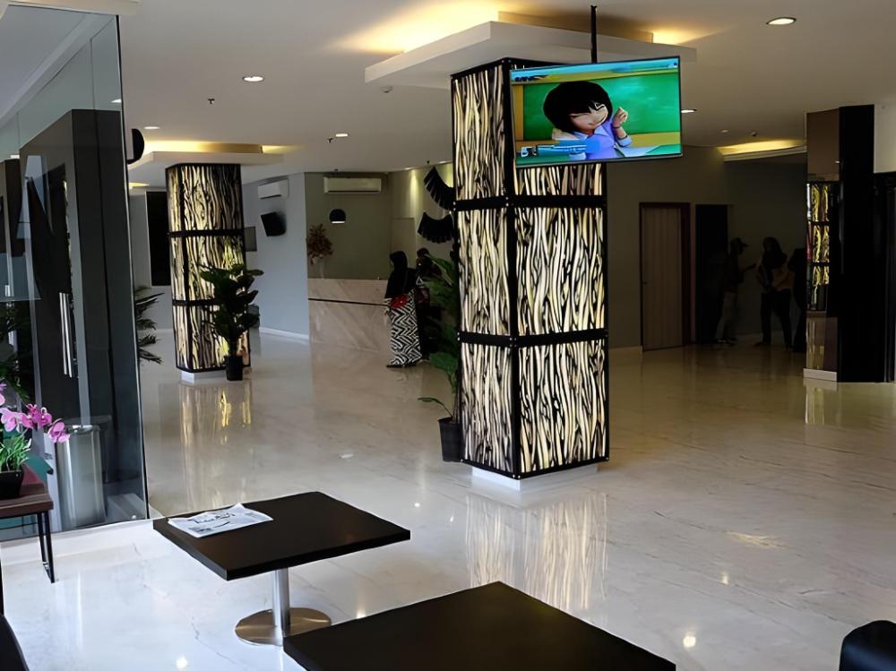 townhouse oak hotel fiducia serpong