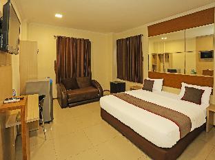 townhouse oak hotel fiducia serpong