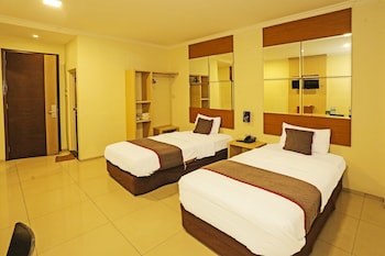 townhouse oak hotel fiducia serpong