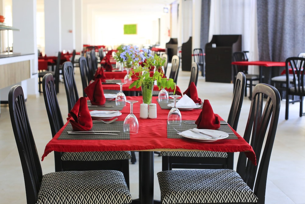 hotel neptunia skanes