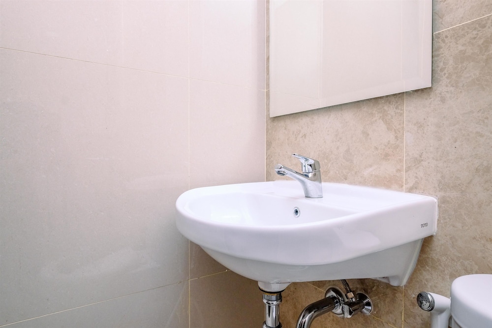 nice studio at 7th floor transpark cibubur apartment