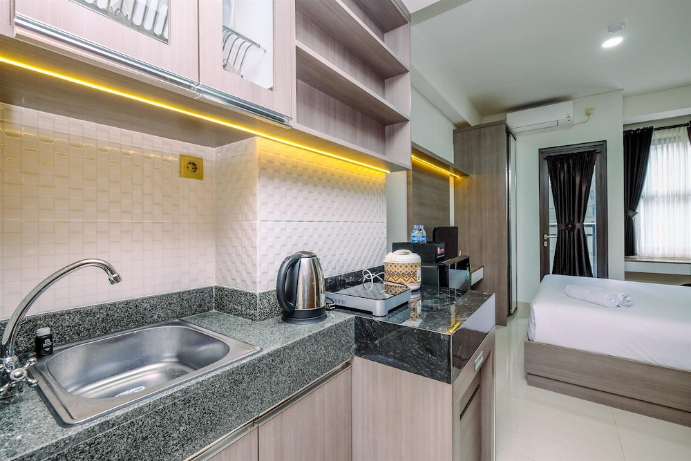 nice studio at 7th floor transpark cibubur apartment