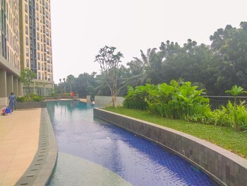 nice studio at 7th floor transpark cibubur apartment